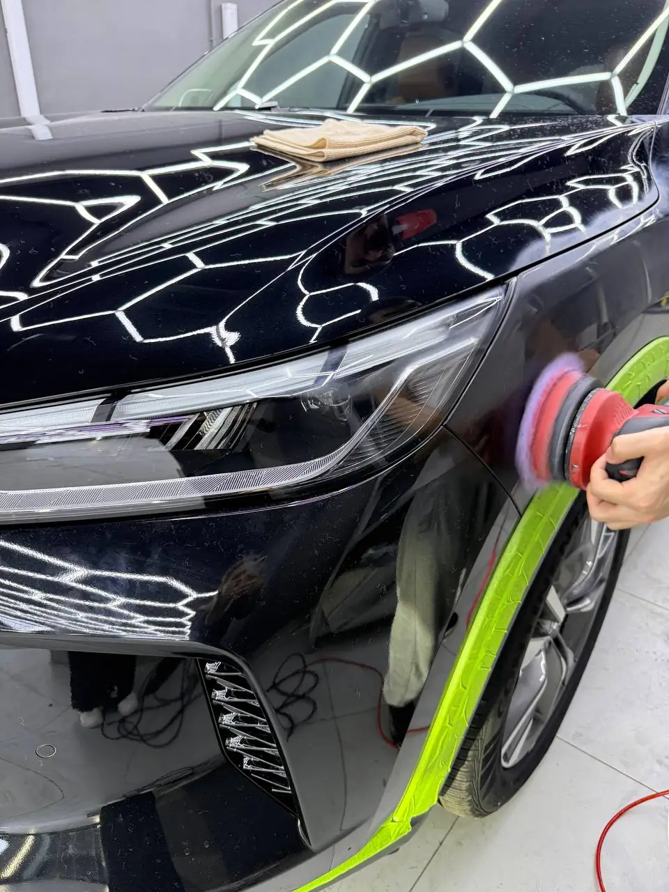Полировка, керамика и окрас элементов Infiniti QX60: блеск кузова и темные акценты